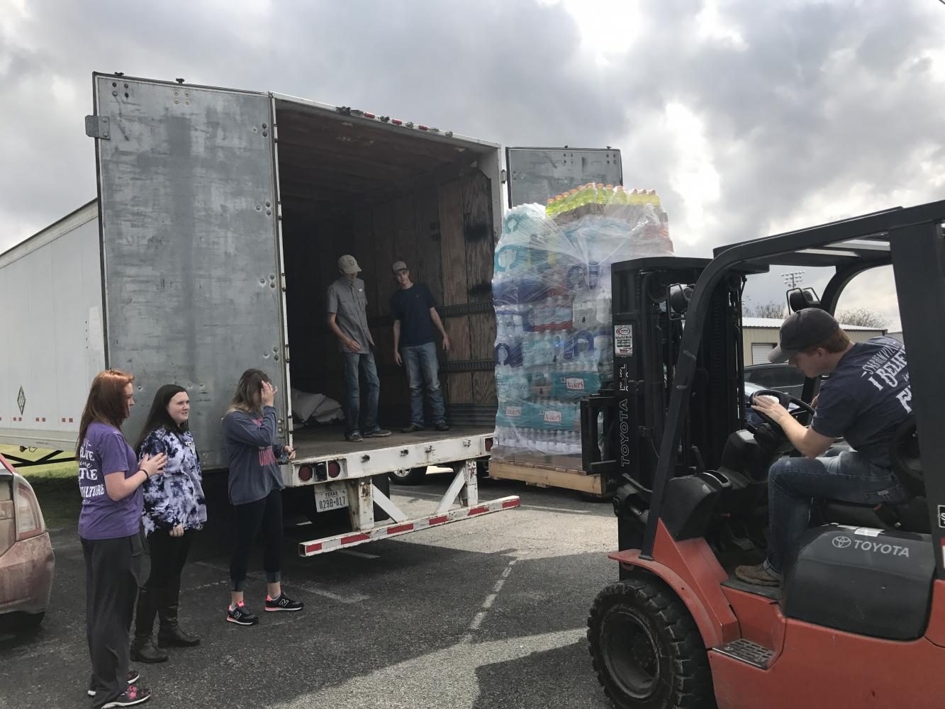 FFA partners with Erath County Texas Farm Bureau, collects donations for Hurricane Harvey victims